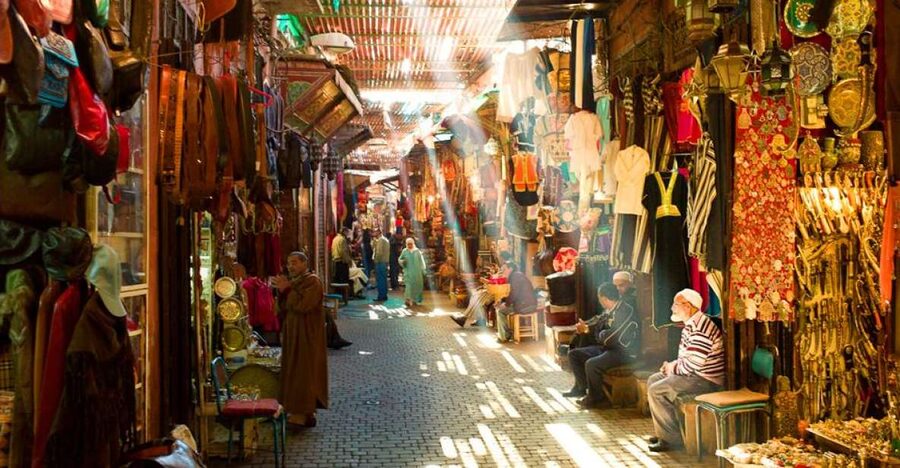 Marrakech 3-Hour Walking Tour - Through the old Jewish quarter to the Saadian Tombs