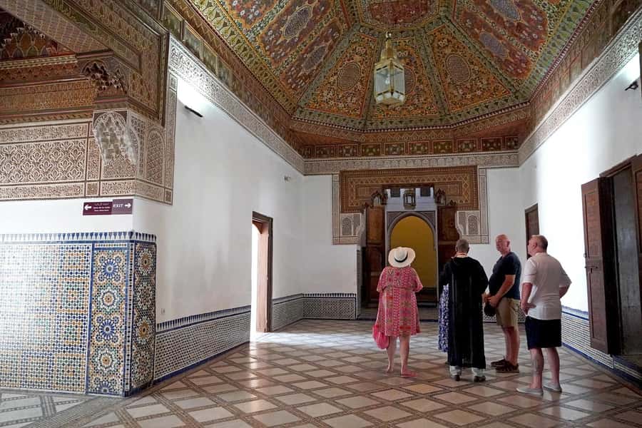 Marrakech: Monuments, Souks and Medina Guided Walking Tour - Le Jardin Secret and the limits of the itinerary