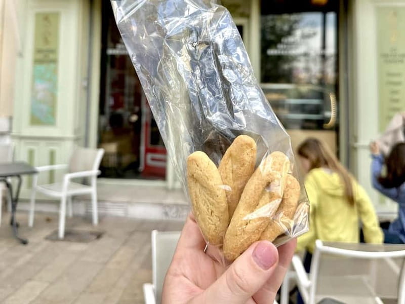 Marseille: Foodie Walking Tour of the Cours Julien District - Group size, cancellations, and the social side