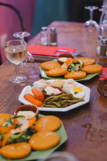 Marseille: Walking Food Tour with Full Meal - What the food is really like