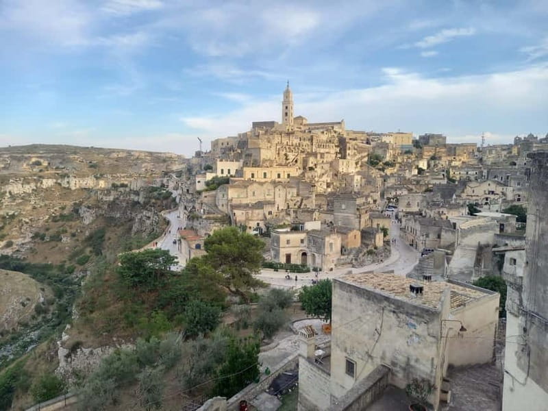 Matera: Classic Guided Walking Tour - Entering the Sassi of Matera