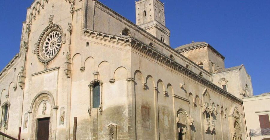 Matera: Private Walking Tour - Inside a cave-house