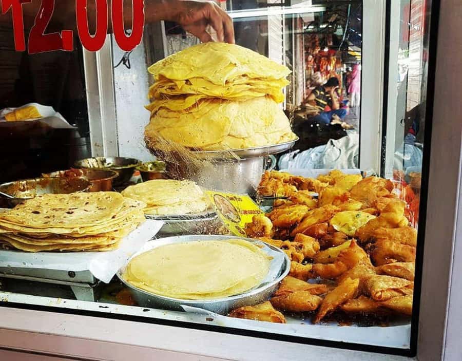 Mauritius: Port Louis Street Food Walking Tour - Dholl puri, jalebi, and the Indian influence