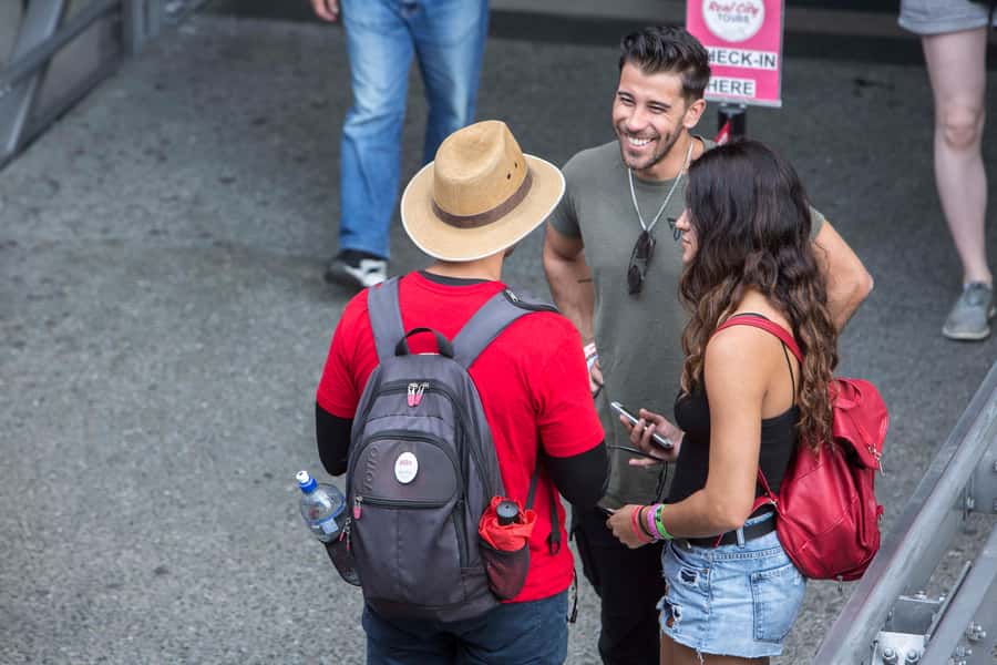 Medellin Historic Walking Tour - Parque Berrío and San Antonio Park