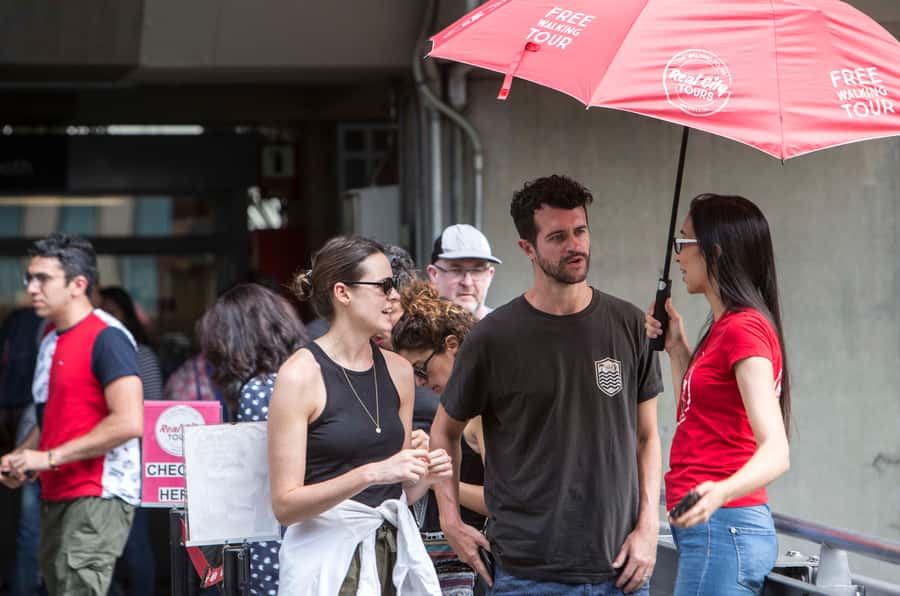 Medellin Historic Walking Tour - What the guide adds to the experience