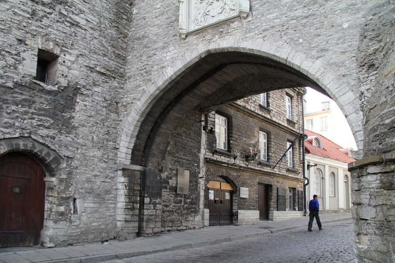 Medieval Tallinn 2-Hour Old Town Walking Tour - Who should book this Tallinn walking tour?