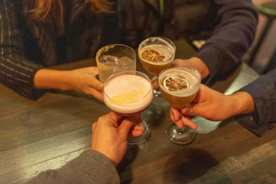 Melbourne: Guided Night-Time Food Walking Tour - Four food stops that build a full meal
