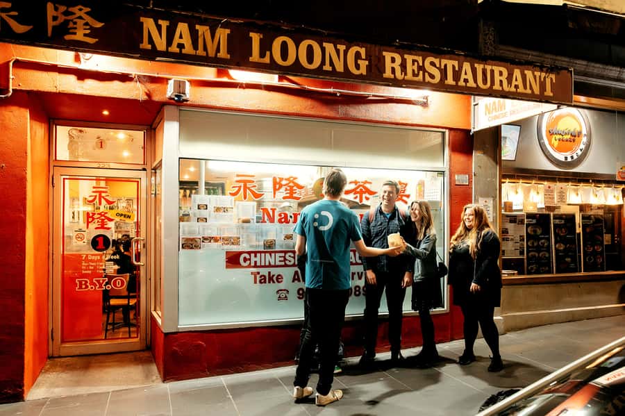 Melbourne: Guided Night-Time Food Walking Tour - The guides make or break the evening