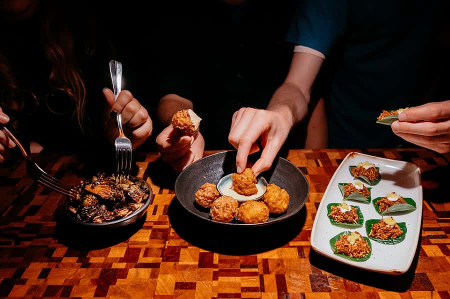 Melbourne: Guided Night-Time Food Walking Tour - Who should book this Melbourne food tour