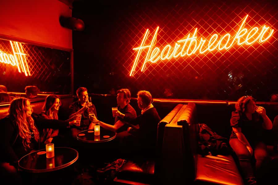 Melbourne: Guided Night-Time Food Walking Tour - Should you book the guided night food walk?
