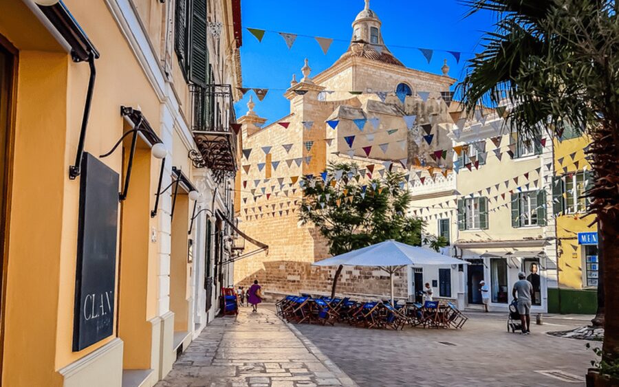 Menorca: Mahon Guided Walking Tour with History & Tastings - Key points to know before you book