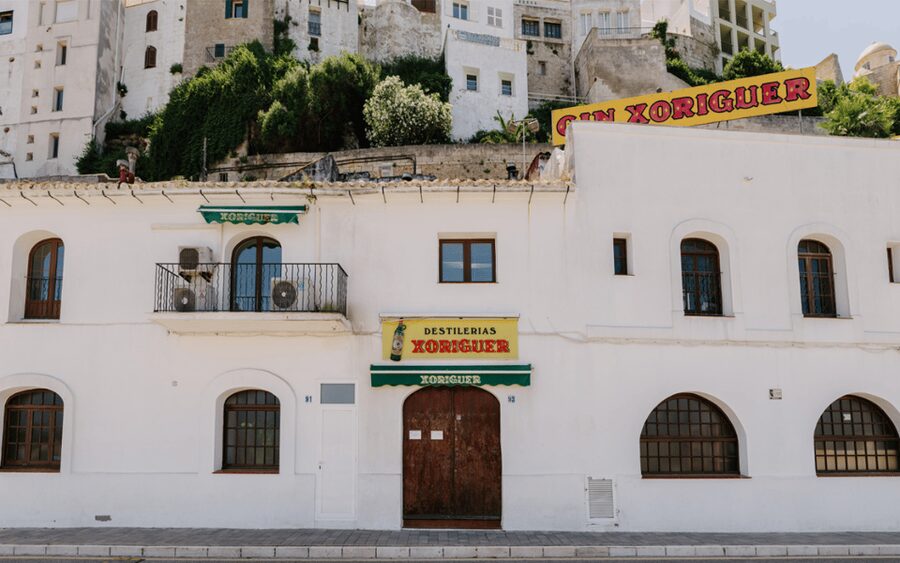 Menorca: Mahon Guided Walking Tour with History & Tastings - Value, timing, and who should book