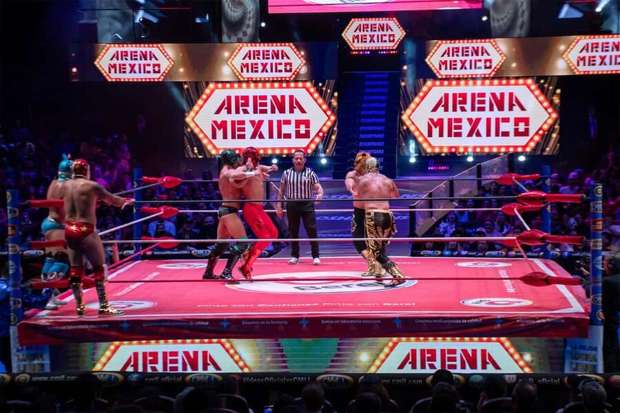 Mexico City: Lucha Libre Show, Walking Tour & Tequila - Who should book this experience?