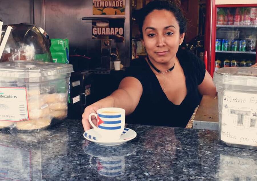 Miami: Little Havana Cuban Food and Culture Walking Tour - Bakeries, pastelitos, and the final stretch