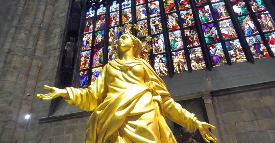 Milan: City Highlights Walking Tour - Why the Duomo rooftops are the right place to begin