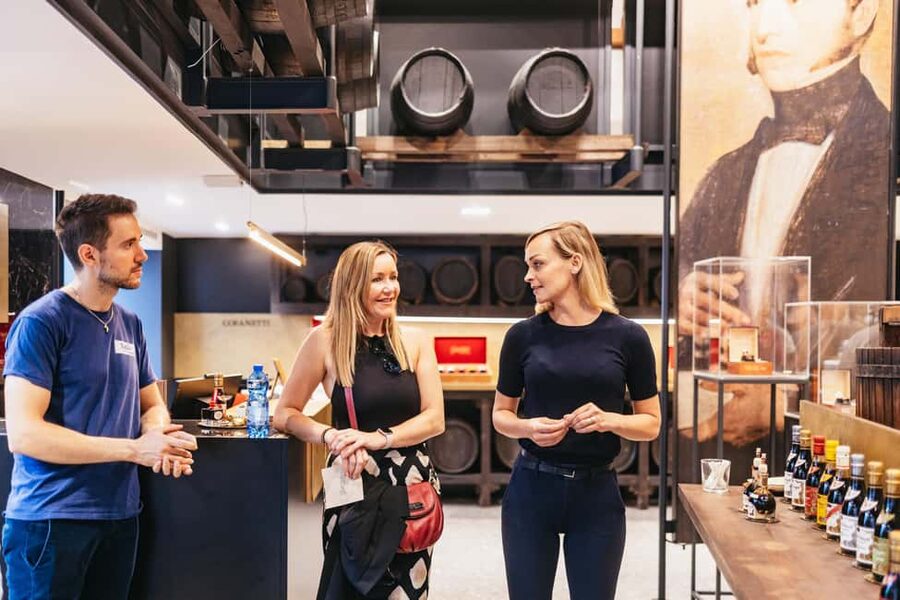 Milan: Street Food Walking Tour - The guides are a major part of the value