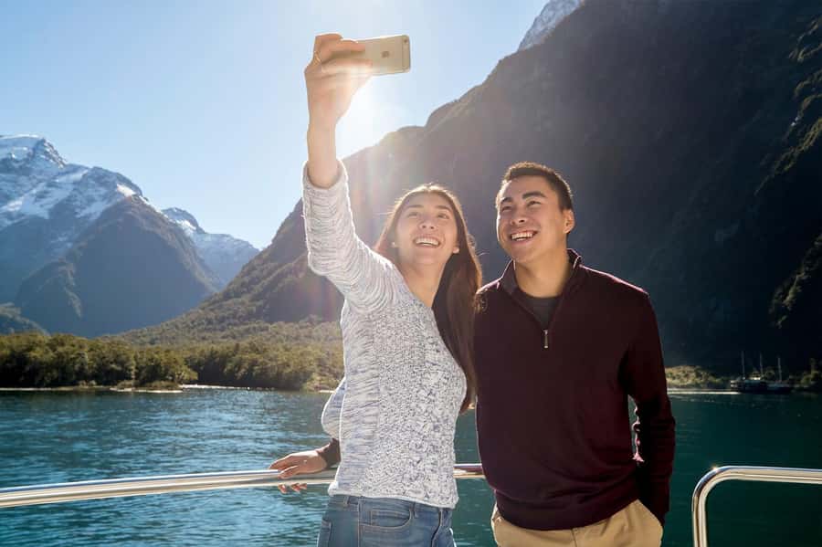 Milford Sound: Nature Cruise & Milford Track Walk - Key points at a glance