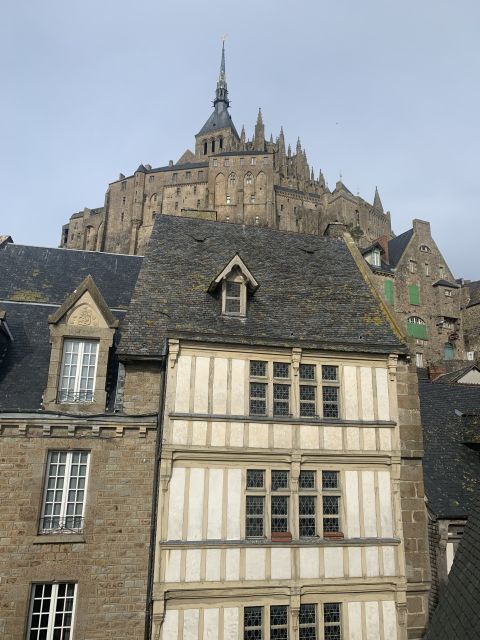 Mont Saint Michel: Walking Tour & Optional Abbey Ticket - Language, group size, and pace