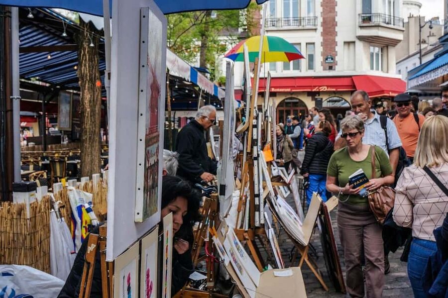 Montmartre Walking Tour with a Local Guide - Dalida, La Maison Rose, and the quieter streets
