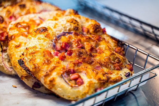 Montreal Mile End Authentic Food Tour with 7 Delicacies Tastings - Why this Montreal food walk works