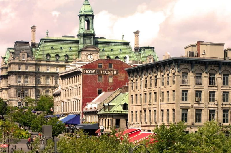 Montreal: Private Walking Tour with a Local - A Montreal walk that changes with your interests