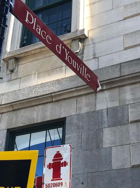 Montreal: Private Walking Tour with a Local - A walking pace that can suit real people