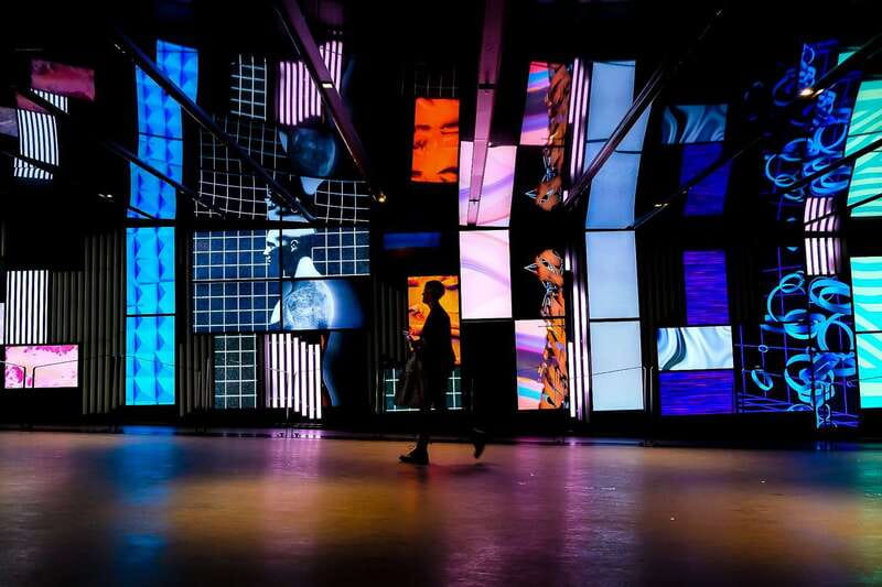 Montreal: RESO Underground City and Downtown Walking Tour - Why Montreal’s RESO is worth seeing with a guide