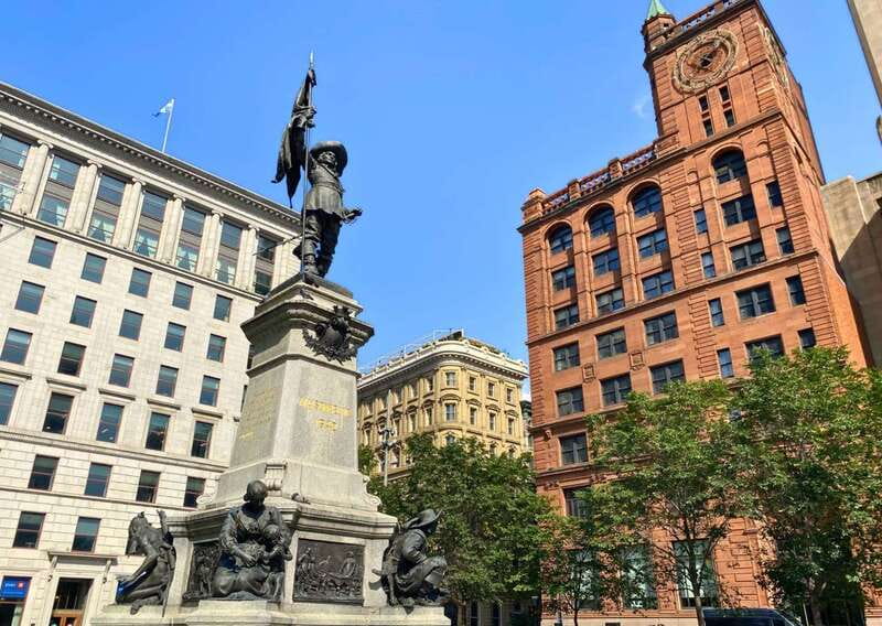 Montréal: The Original Old Montréal Walking Tour - Cobblestones, architecture, and the old city’s visual appeal
