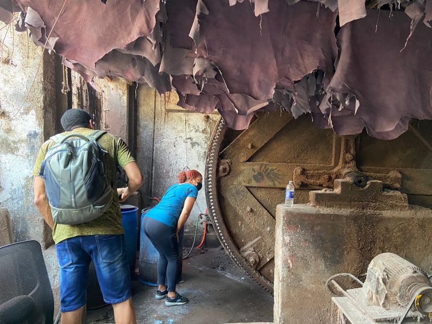 Mumbai: Dharavi Slum Walking Tour by First Female Tour Guide - Starting outside Third Wave Coffee