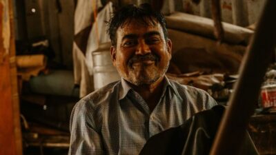 Dharavi Slum Walking Tour by First Female Tour Guide
