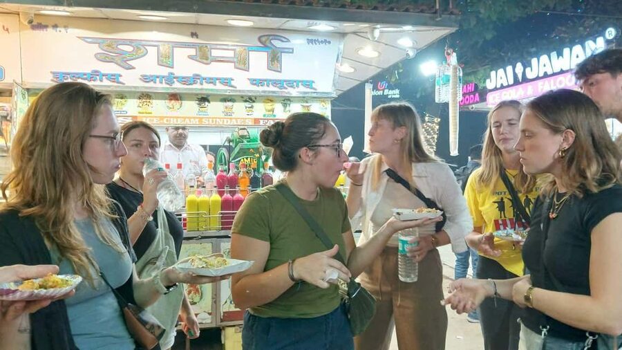 Mumbai Street Food Tour with Evening Bazaar Walk - Key points to know before booking