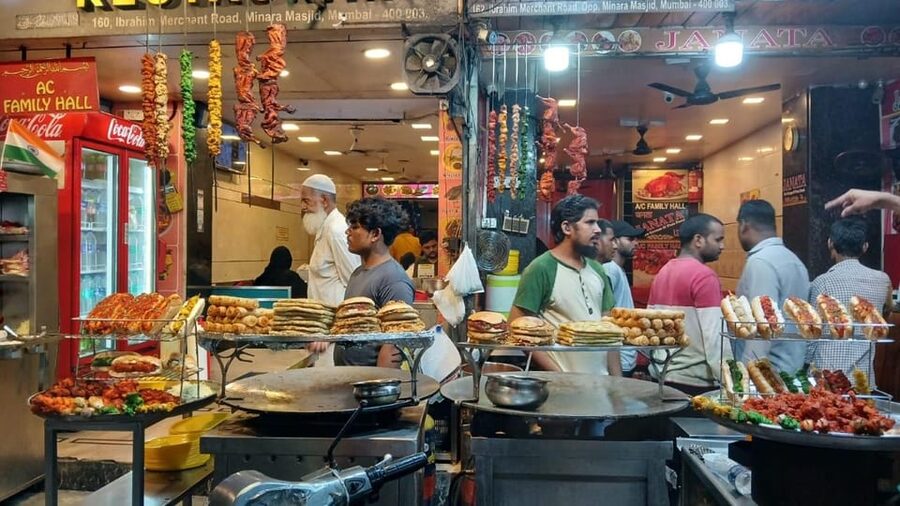Mumbai Street Food Tour with Evening Bazaar Walk - Who will enjoy this Mumbai food tour most