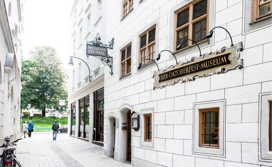 Munich: Guided Food Walking Tour with Beer Tasting - Timing, language, and booking flexibility