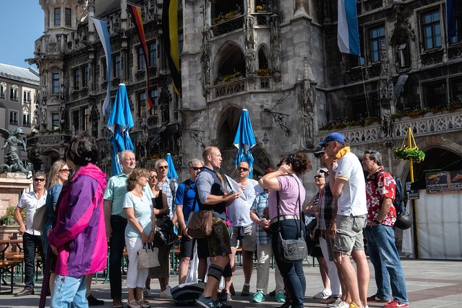 Munich: Old Town Walking Tour - From the town halls to the Frauenkirche
