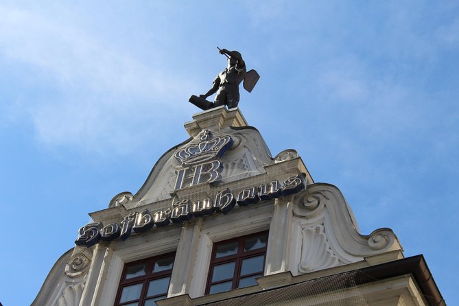 Munich: Old Town Walking Tour - Beer halls and Munich’s unusual drinking customs