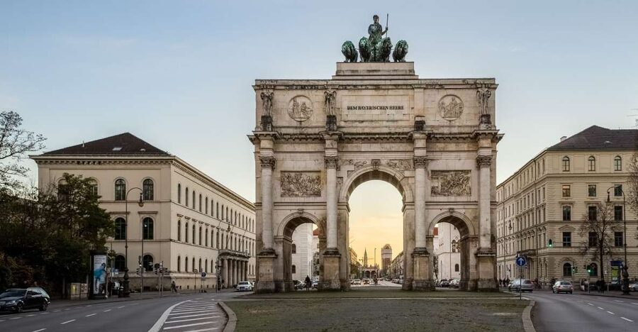 Munich : Private Walking Tour with A Guide (Private tour) - What the walking route can include