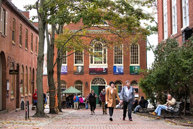 Mysteries and Murders of Salem Guided Night-Time Walking Tour - Why this Salem night walk feels different
