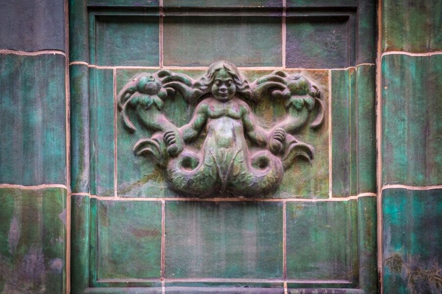 Mystical Hamburg - Walking Tour in German - Hamburg’s Oldest Stories Begin in the Modern City Center