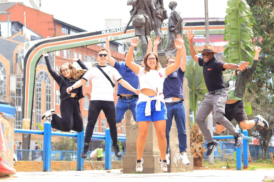 Nairobi: Historic and Modern Highlights Walking Tour - Jeevanjee Gardens and Nairobi’s early story