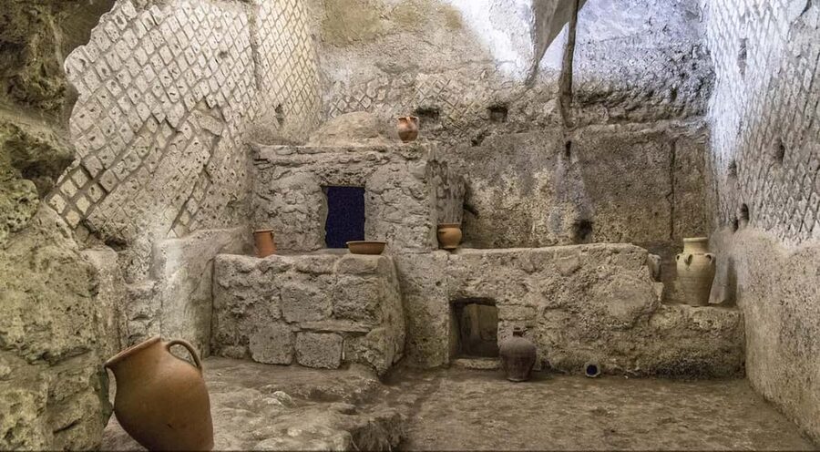 Naples: City Walking Tour w/ Underground Roman Ruins Ticket - Santa Chiara and the old lanes