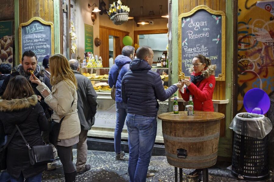 Naples: City Walking Tour w/ Underground Roman Ruins Ticket - Spaccanapoli and Via dei Tribunali