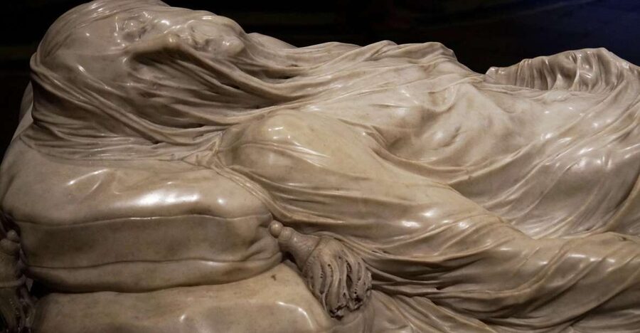 Naples: Historic Center and Sansevero Chapel Walking Tour - Via dei Tribunali and the everyday old center