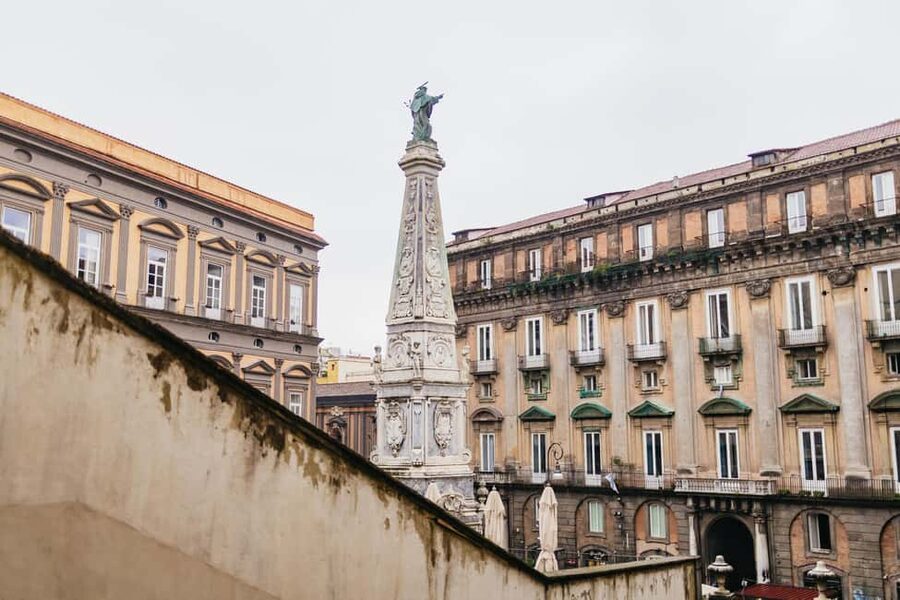 Naples: Old Town Guided Walking Tour - Key Points