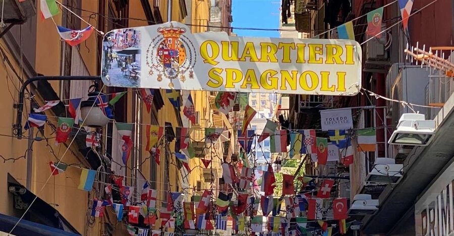 Naples: Spanish Quarters Walking Tour - San Ferdinando, Avvocata, and Montecalvario