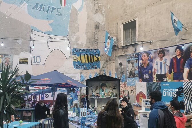 Naples Spanish Quarters Walking Tour Street Art, Folklore & Sweet - What the two hours feel like