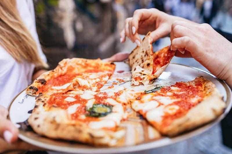Naples: Street Food Walking Tour with Local Guide - Starting in Piazza Bellini and entering the old center