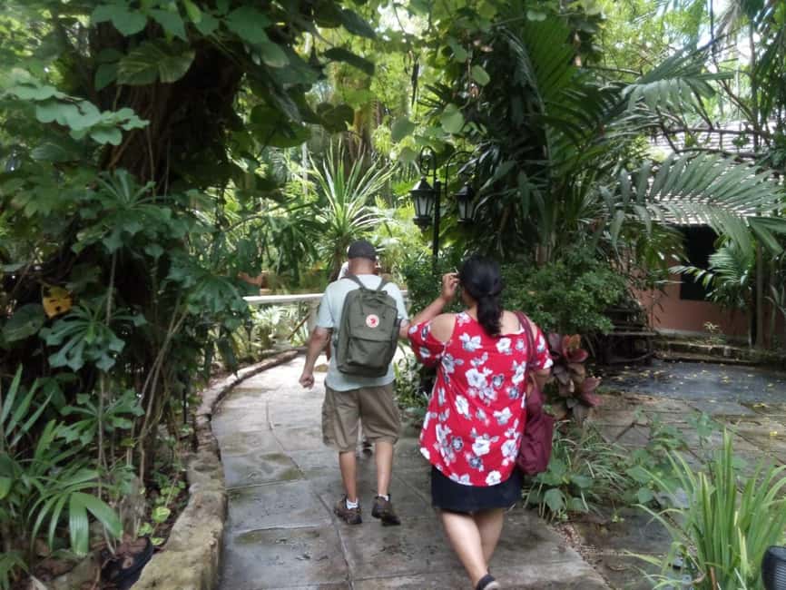 Nassau: Cultural Walking Tour of Downtown Nassau Attractions - The Water Tower and Fort Fincastle