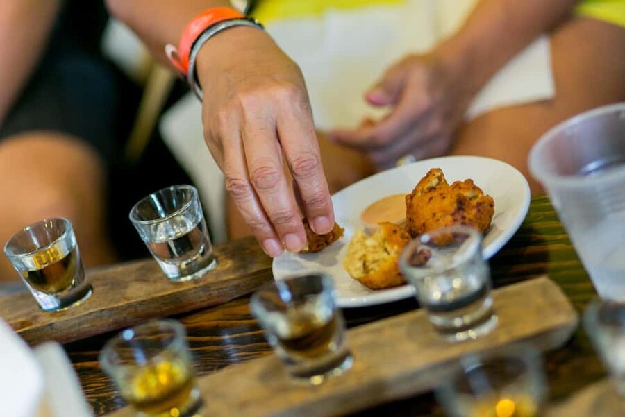Nassau: Rum Tastings and Culinary Walking Tour - Finishing near Parliament Square