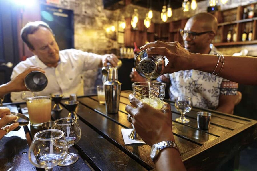 Nassau: Rum Tastings and Culinary Walking Tour - Guides make or break the experience
