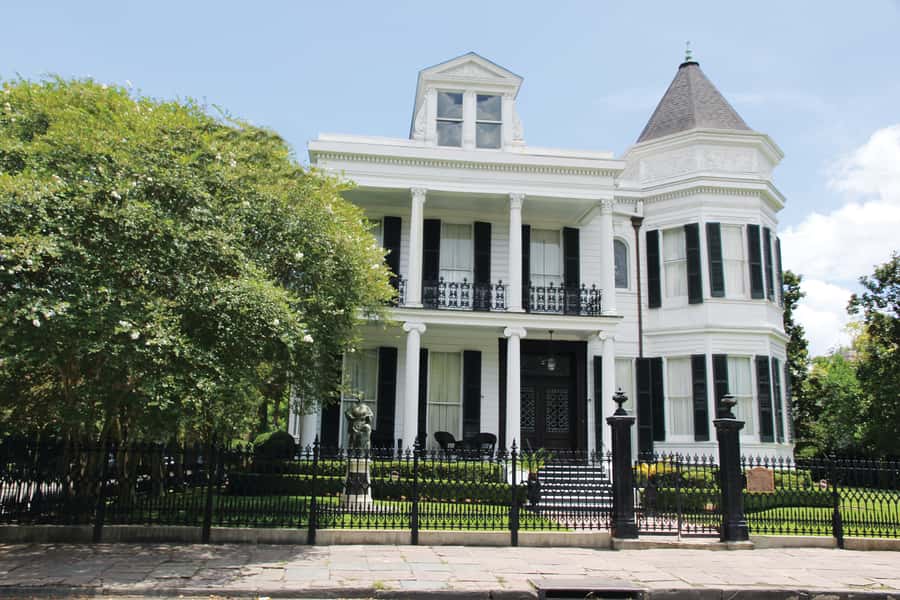 New Orleans: 2-Hour Homes of the Rich & Famous Walking Tour - Why the Garden District is worth your time